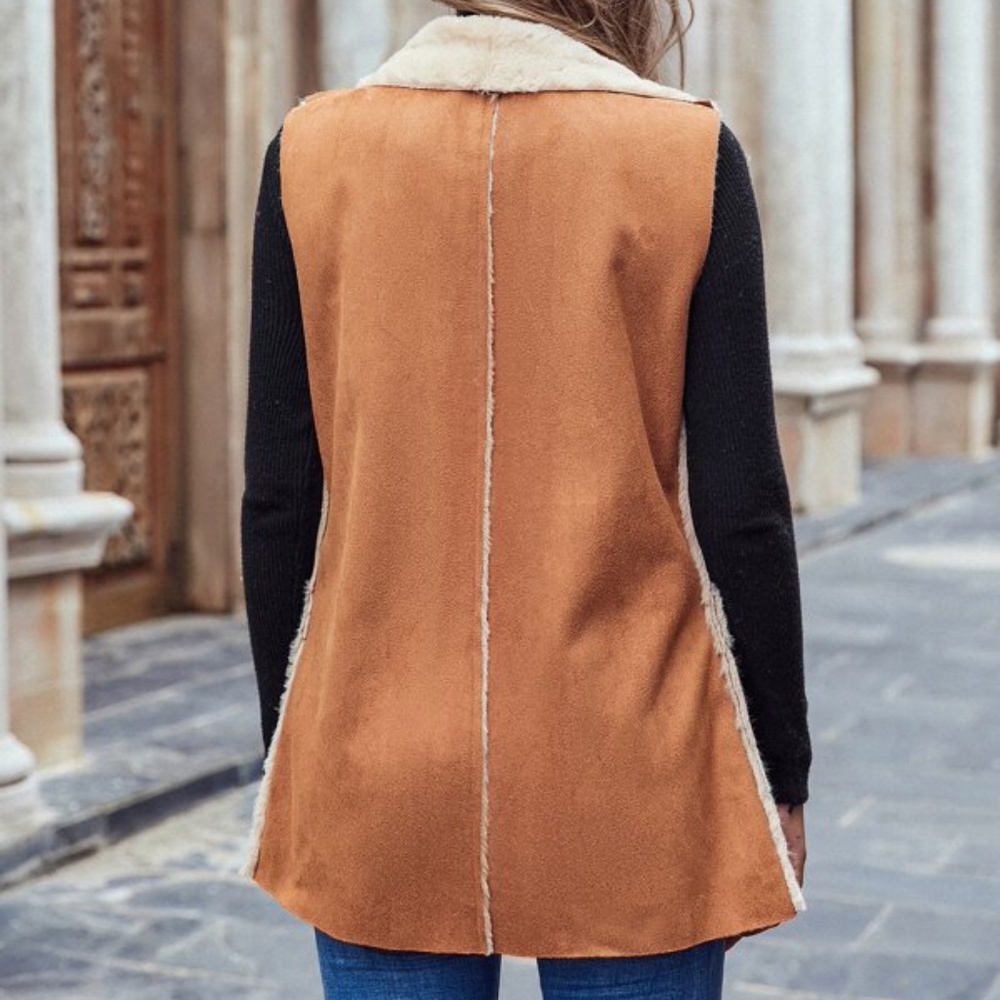 Cozy Camel Vegan Suede Teddy Pocket Vest Fall - Picture 5 of 5
